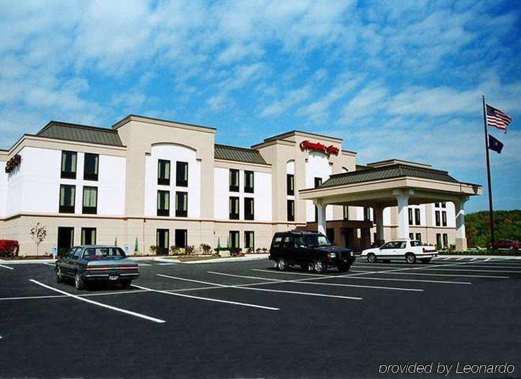 Hampton Inn Greensburg Extérieur photo